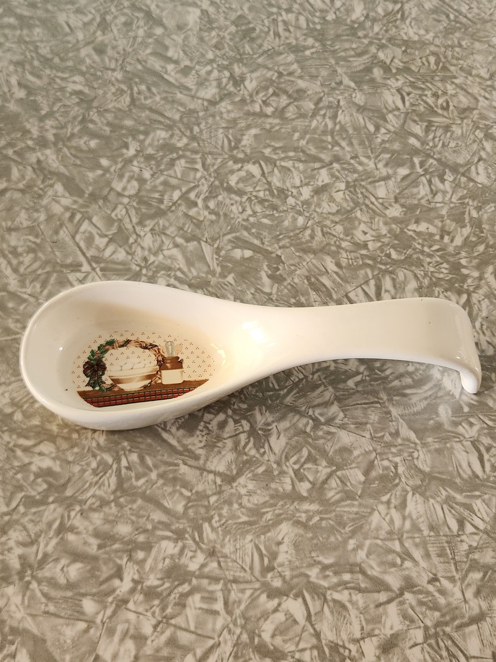 Festive White Ceramic Spoon Rest with Holiday Bowl Motif